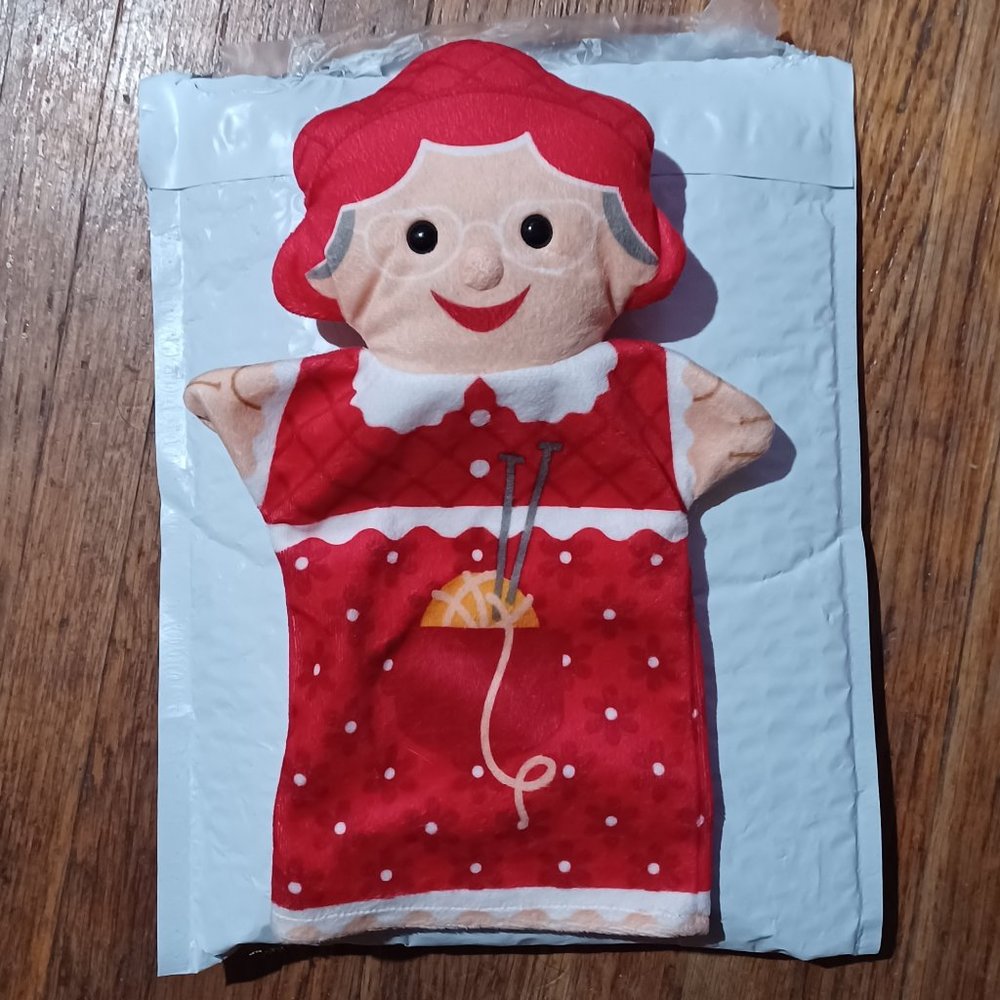 MELISSA & DOUG - FAIRY TALE TIME HAND PUPPET - GRANDMOTHER OF RED RIDING HOOD